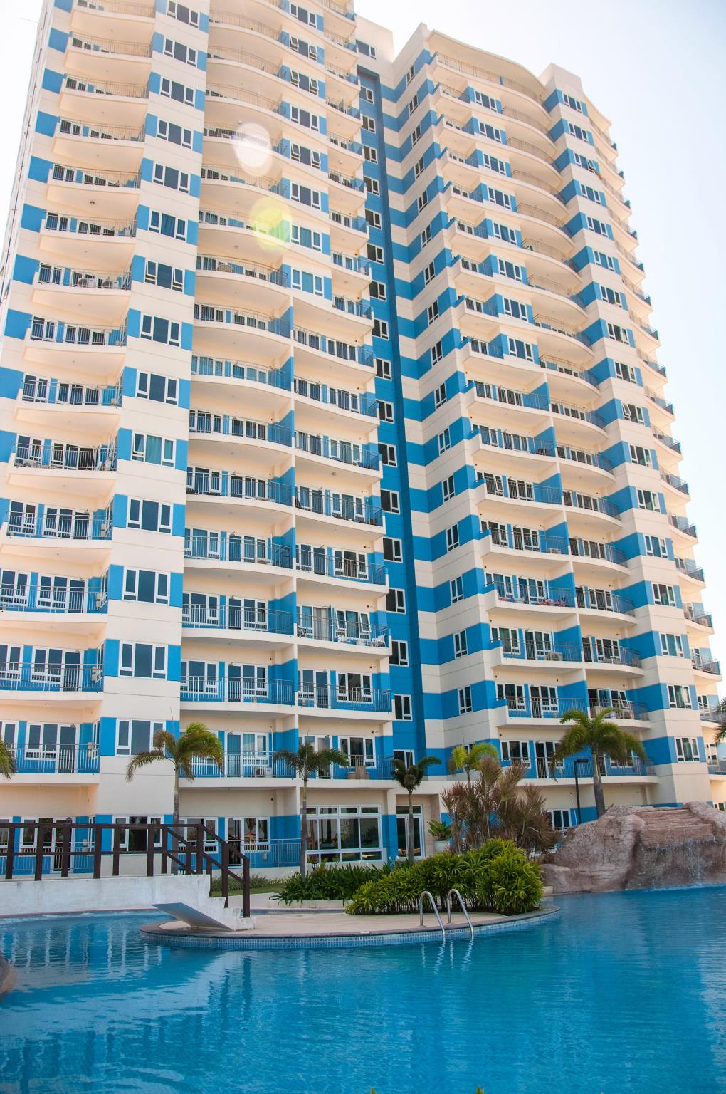Mactan Seaside Apartments