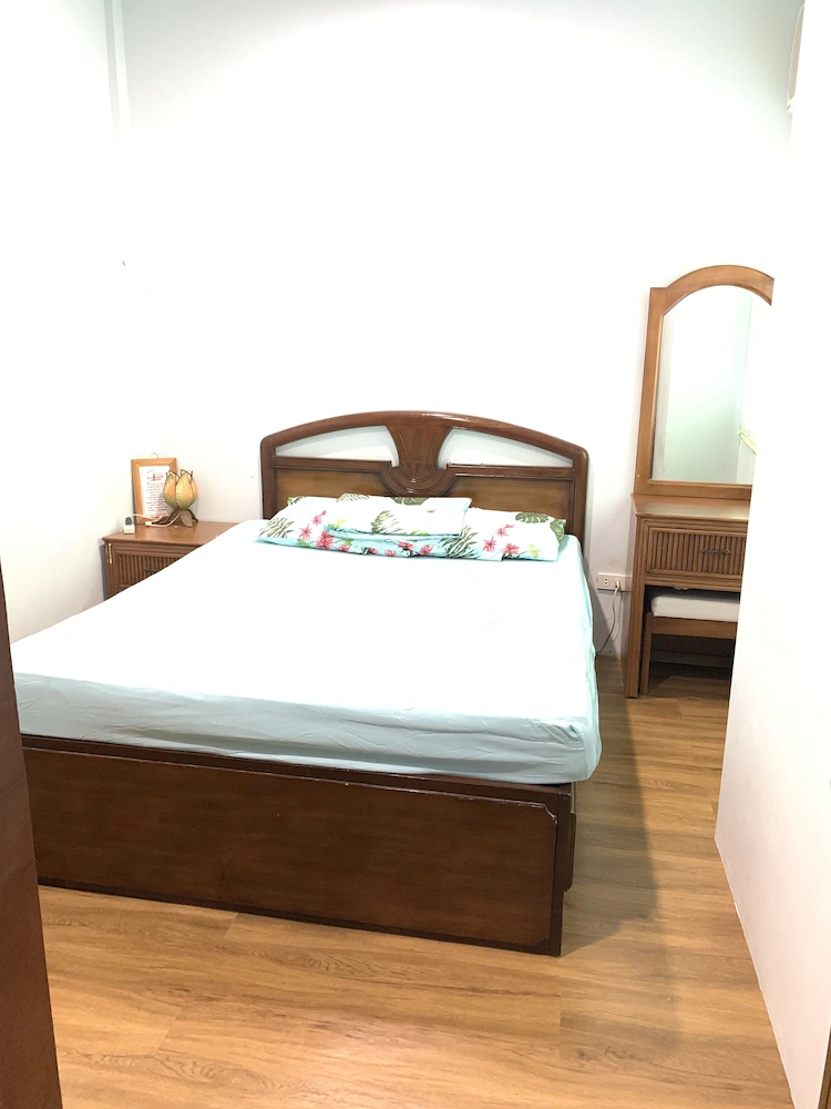 Mactan Transient Townhouse