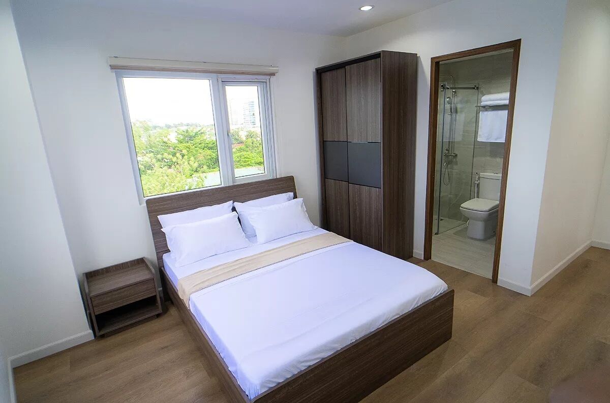 Mangrove Place and ResidencesbyHiverooms