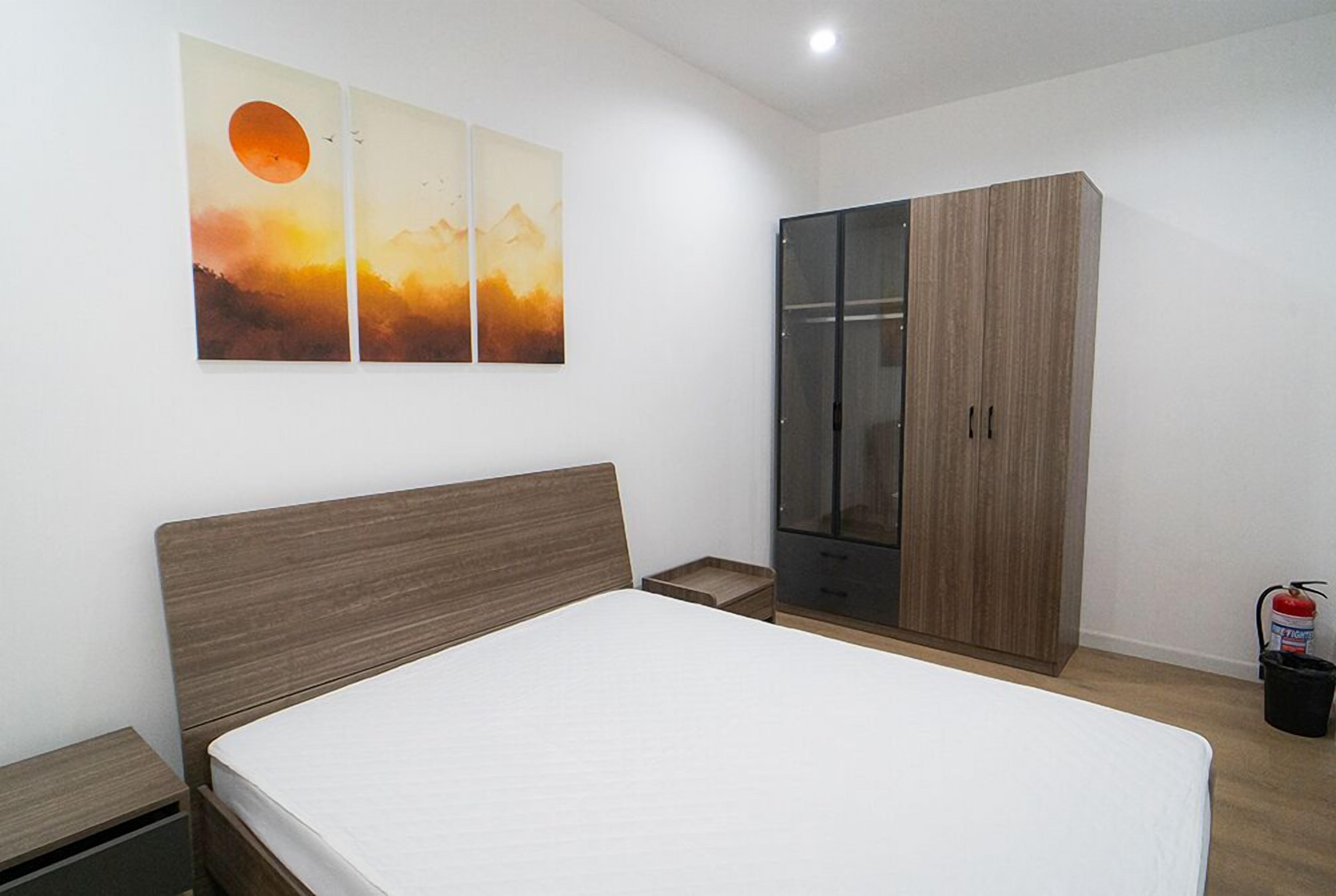 Mangrove Place and ResidencesbyHiverooms
