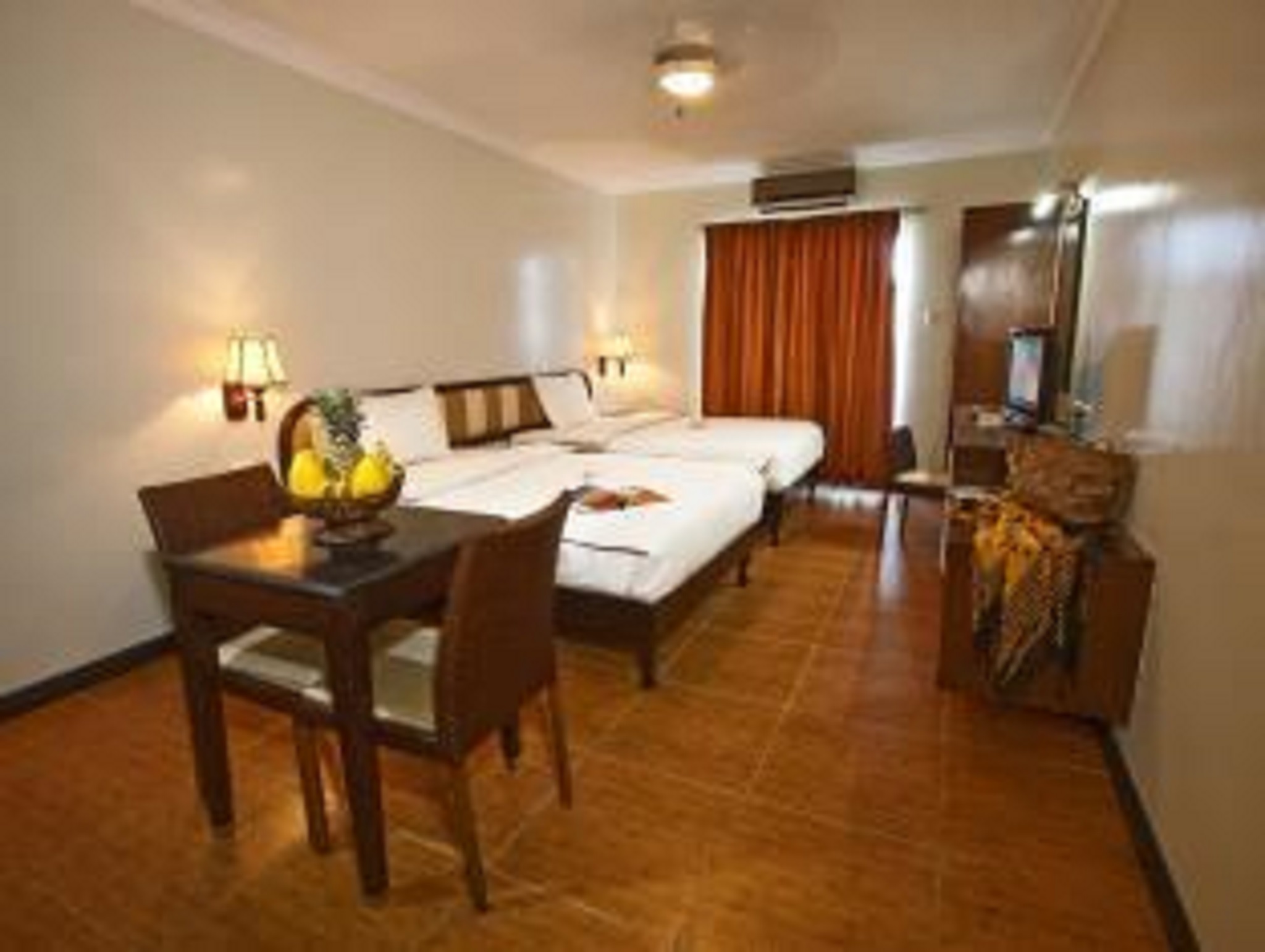 Parkside EGI Hotel & Resort