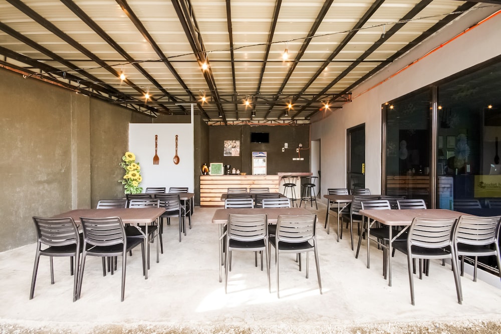 The Pocket Hotel by OYO Rooms