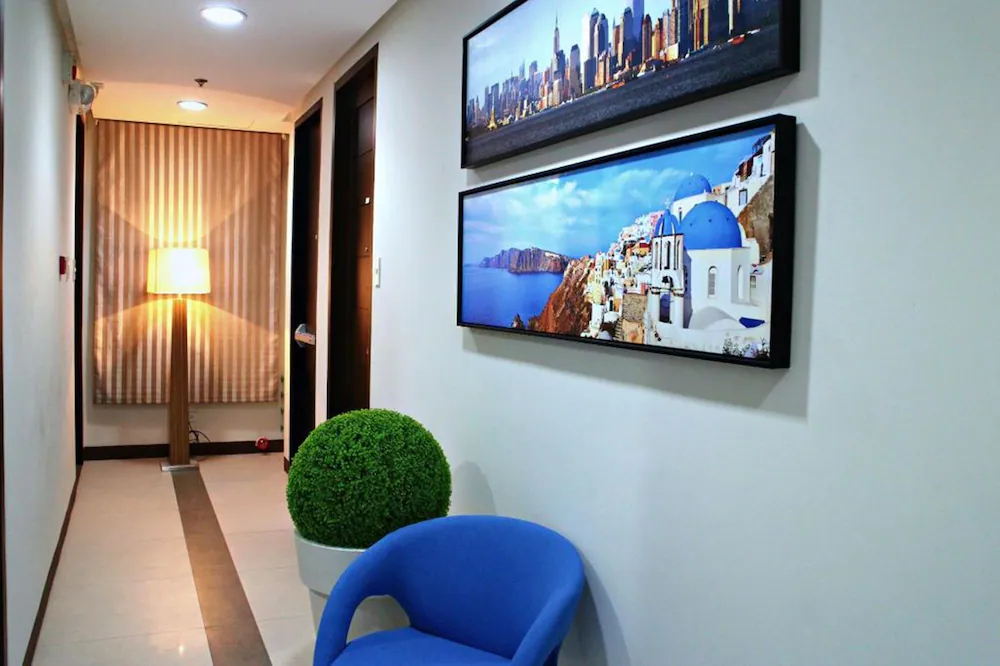 The Runway Inn - Mactan Cebu