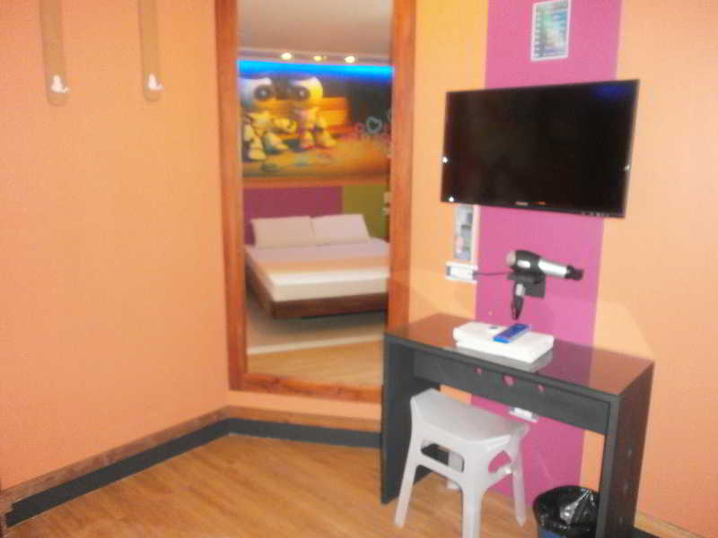 Dream Hotel