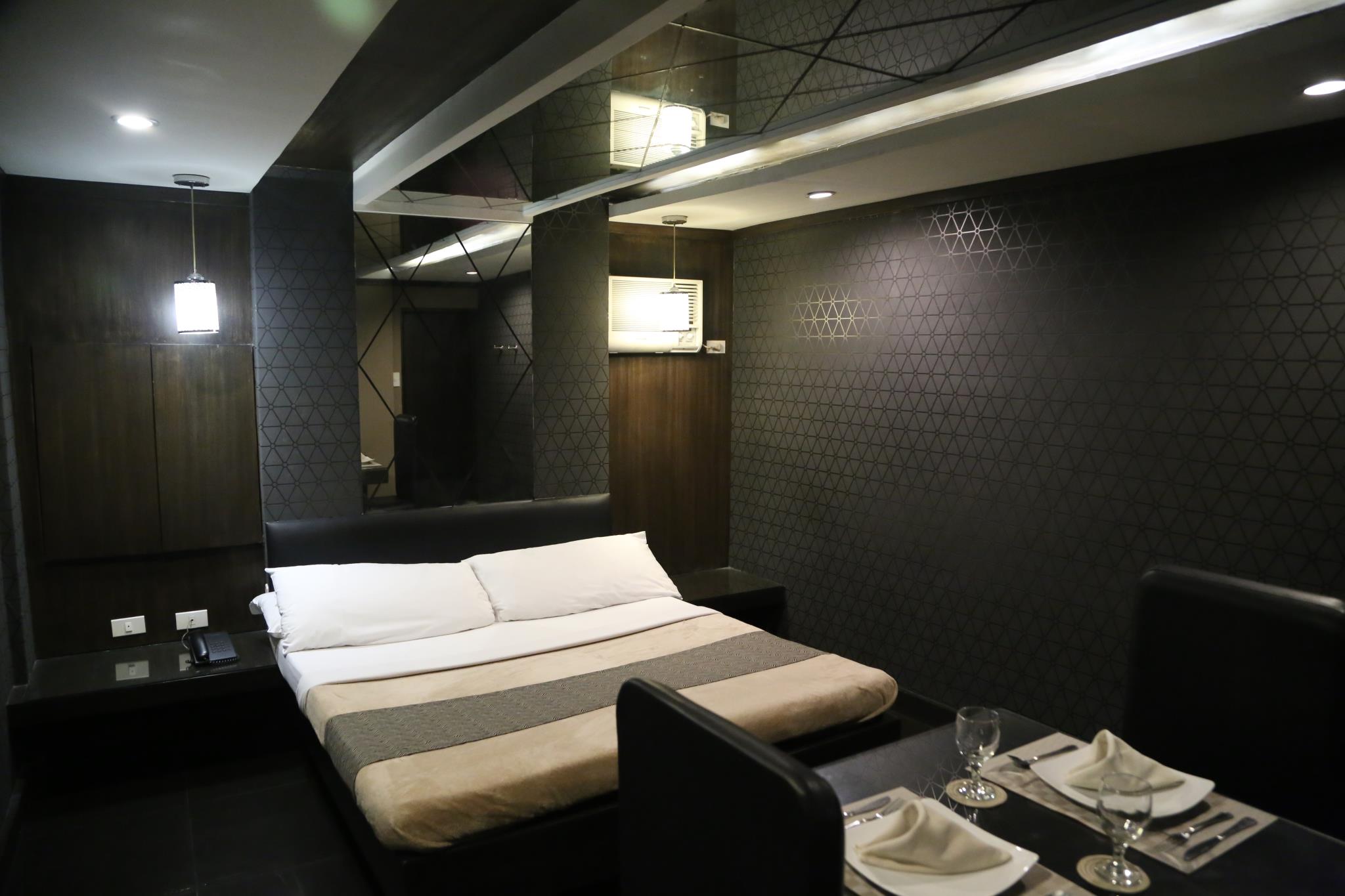 Victoria Court Las Pinas