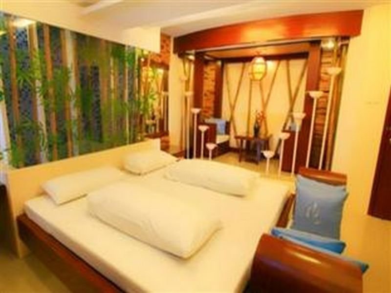 Victoria Court Las Pinas