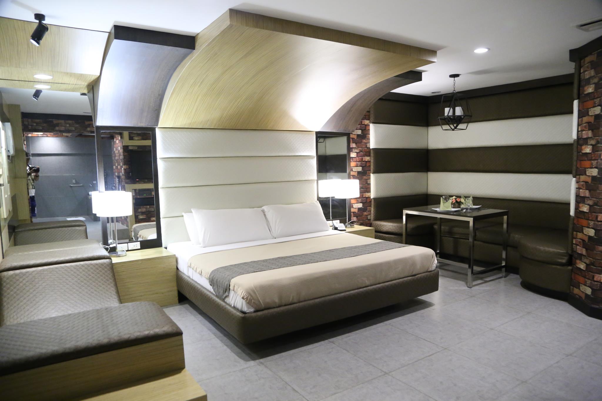 Victoria Court Las Pinas