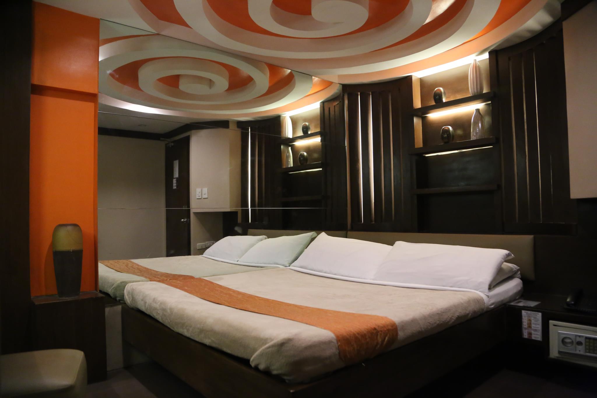 Victoria Court Las Pinas