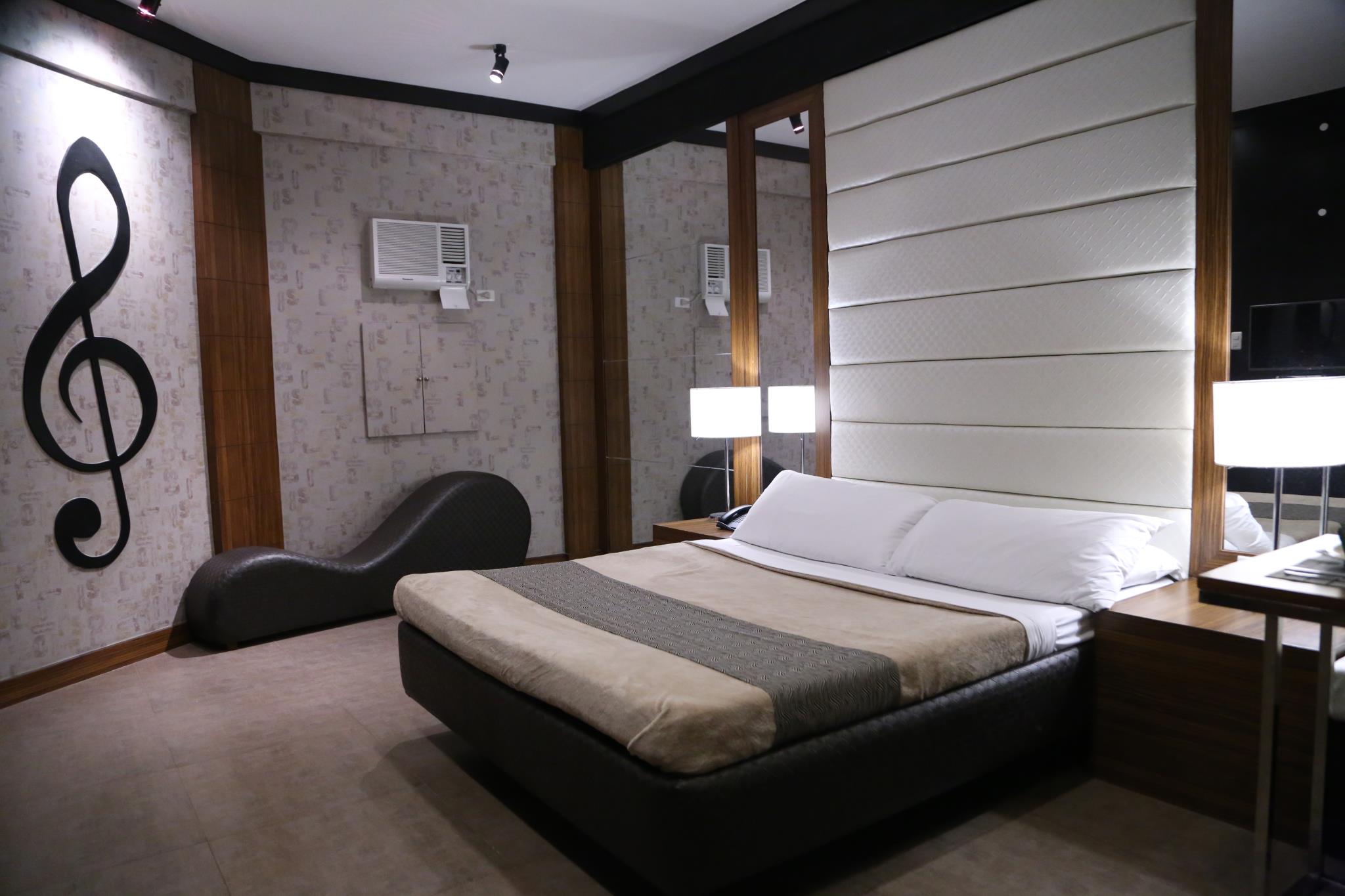 Victoria Court Las Pinas