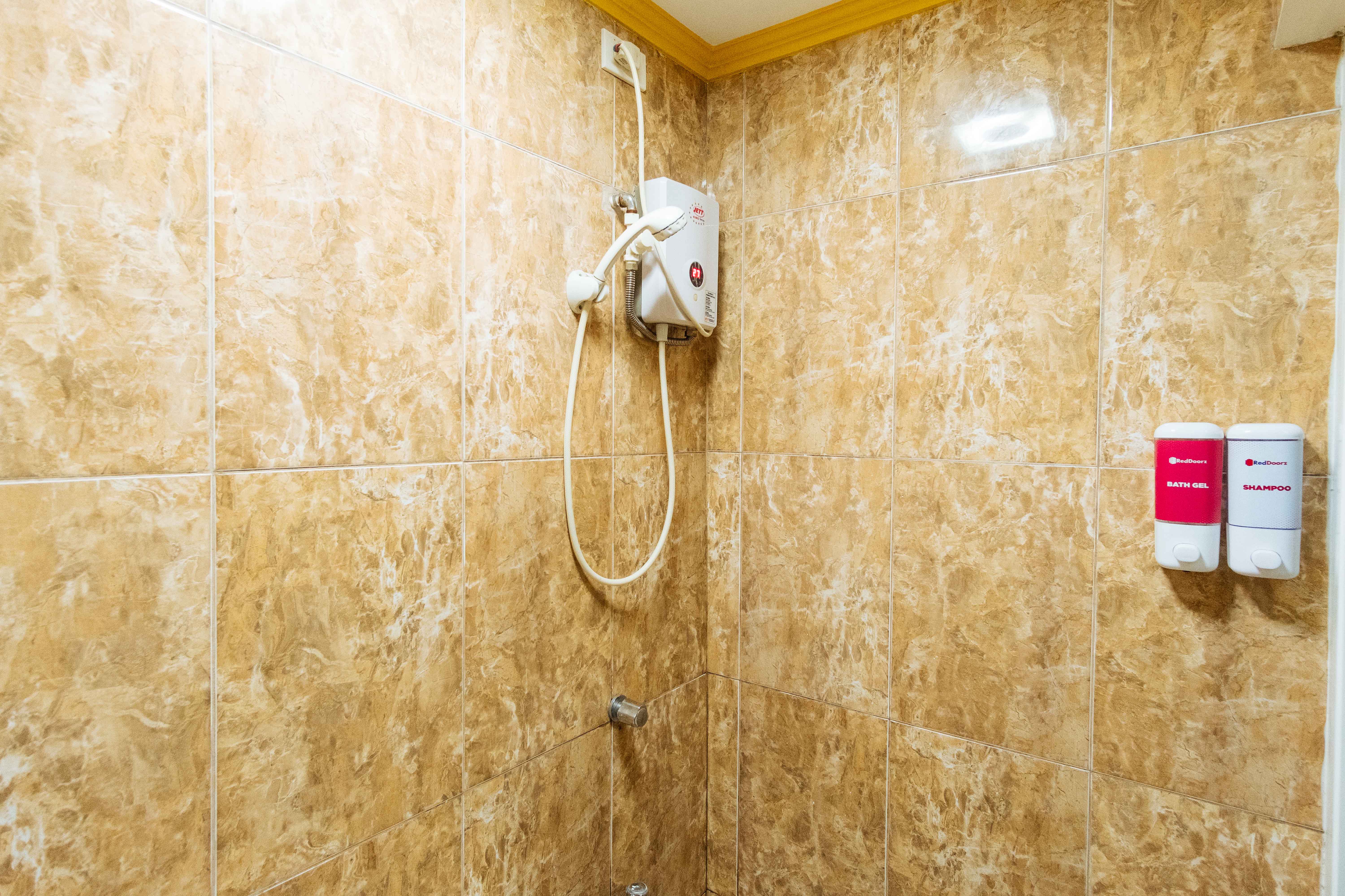 RedDoorz Plus Near Strawberry Farm Baguio