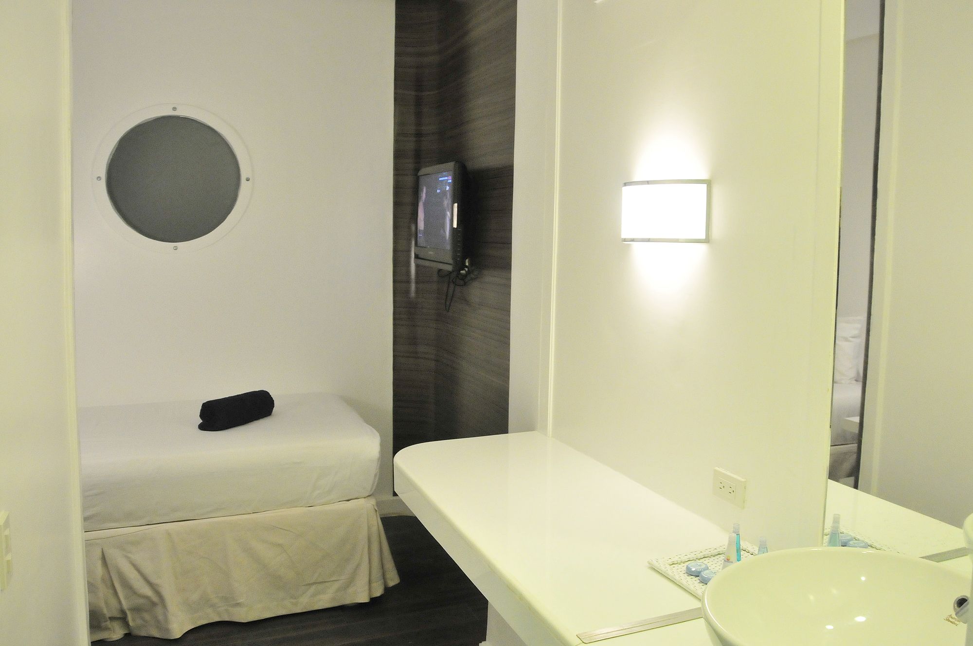 Embarcadero Hotel