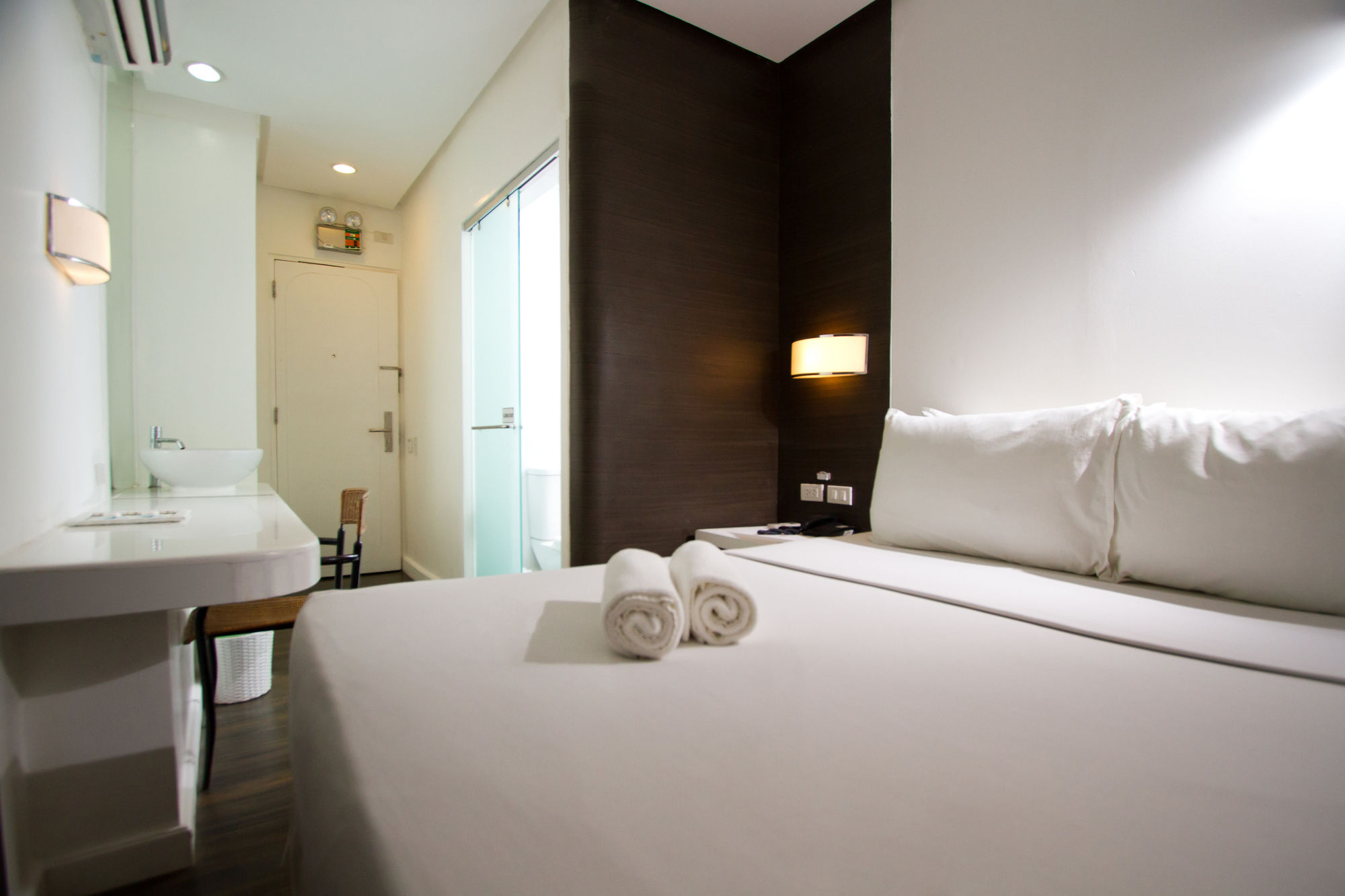 Embarcadero Hotel
