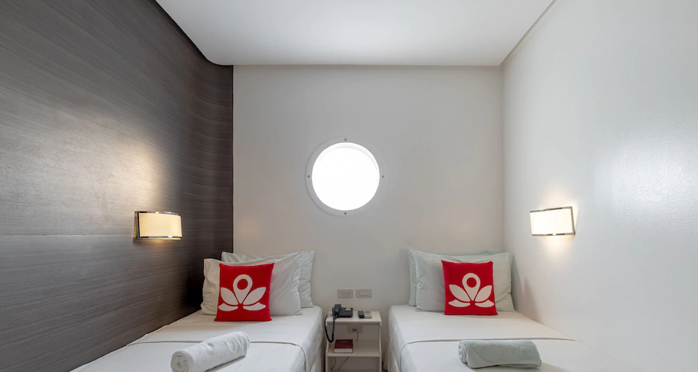 Embarcadero Hotel by ZEN Rooms