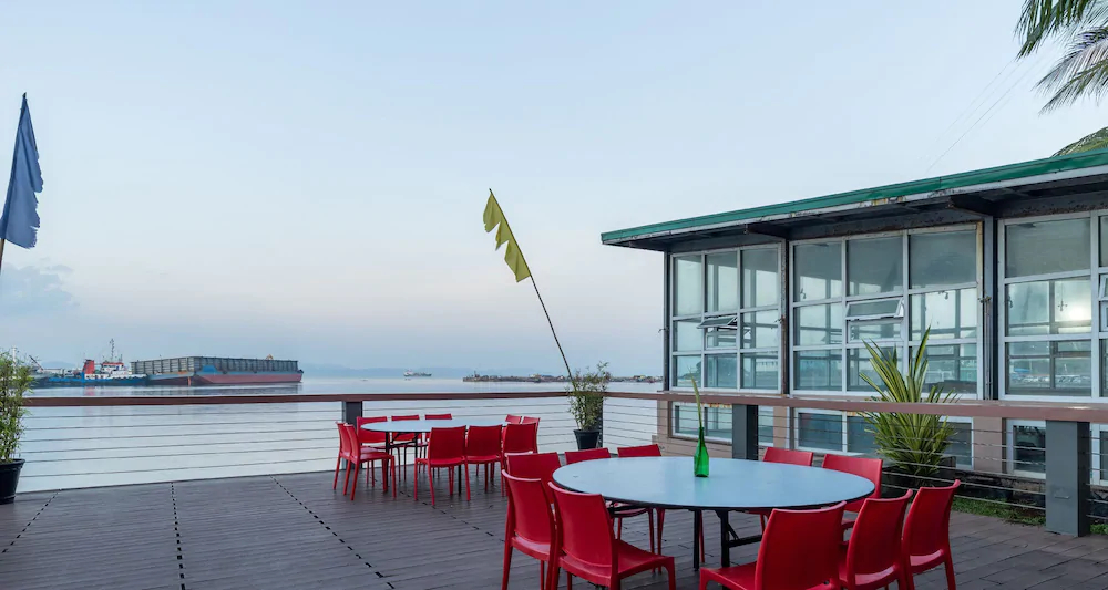 Embarcadero Hotel by ZEN Rooms