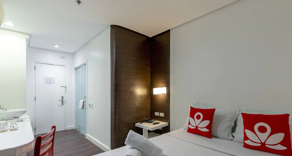 Embarcadero Hotel by ZEN Rooms