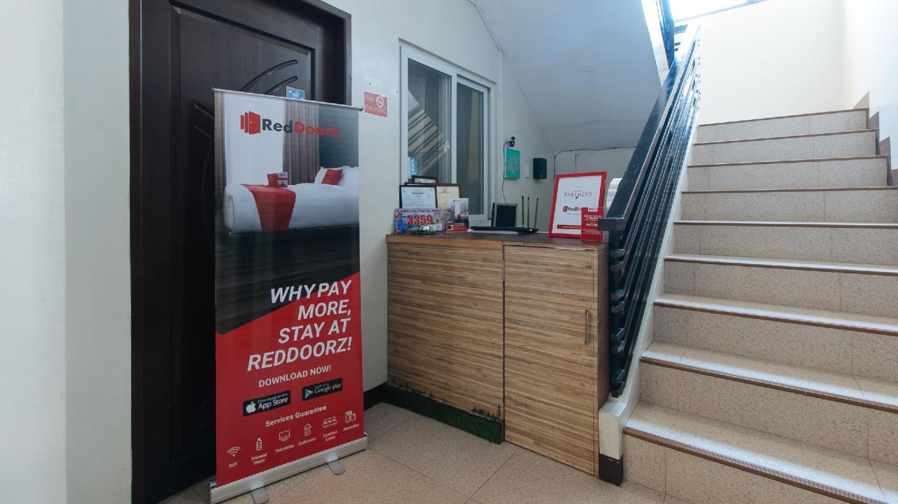 Golite Hostel by RedDoorz
