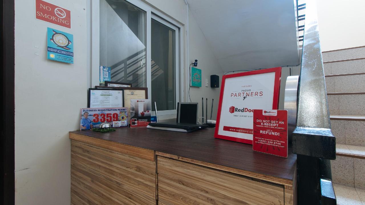 Golite Hostel by RedDoorz