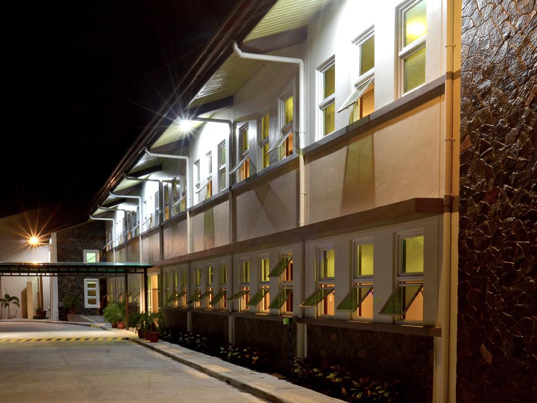 La Piazza Hotel & Convention Center