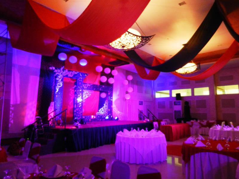 La Piazza Hotel & Convention Center