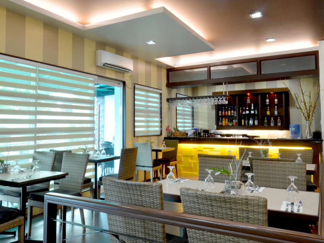 La Piazza Hotel & Convention Center