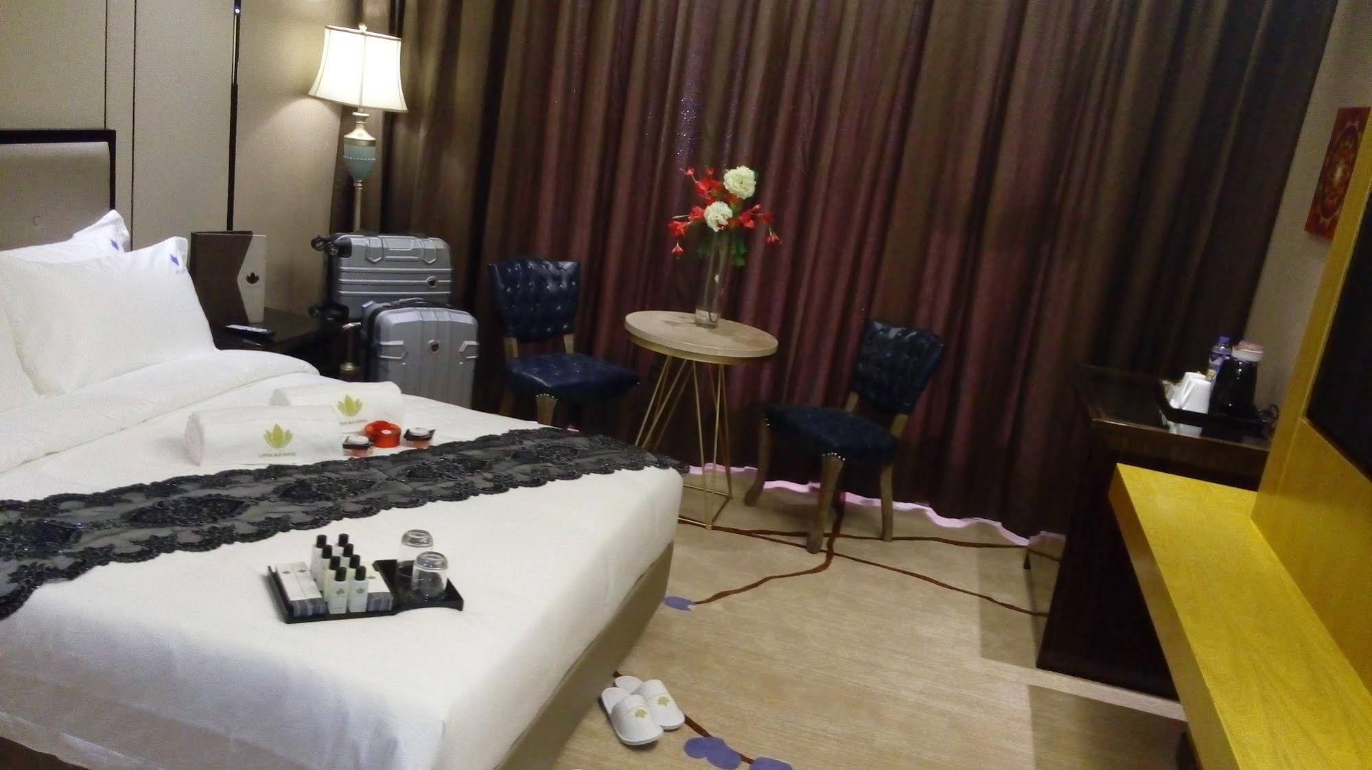 Lotus Blu Hotel