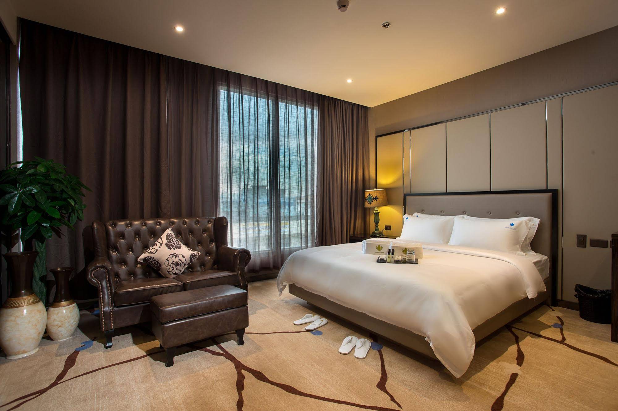 Lotus Blu Hotel