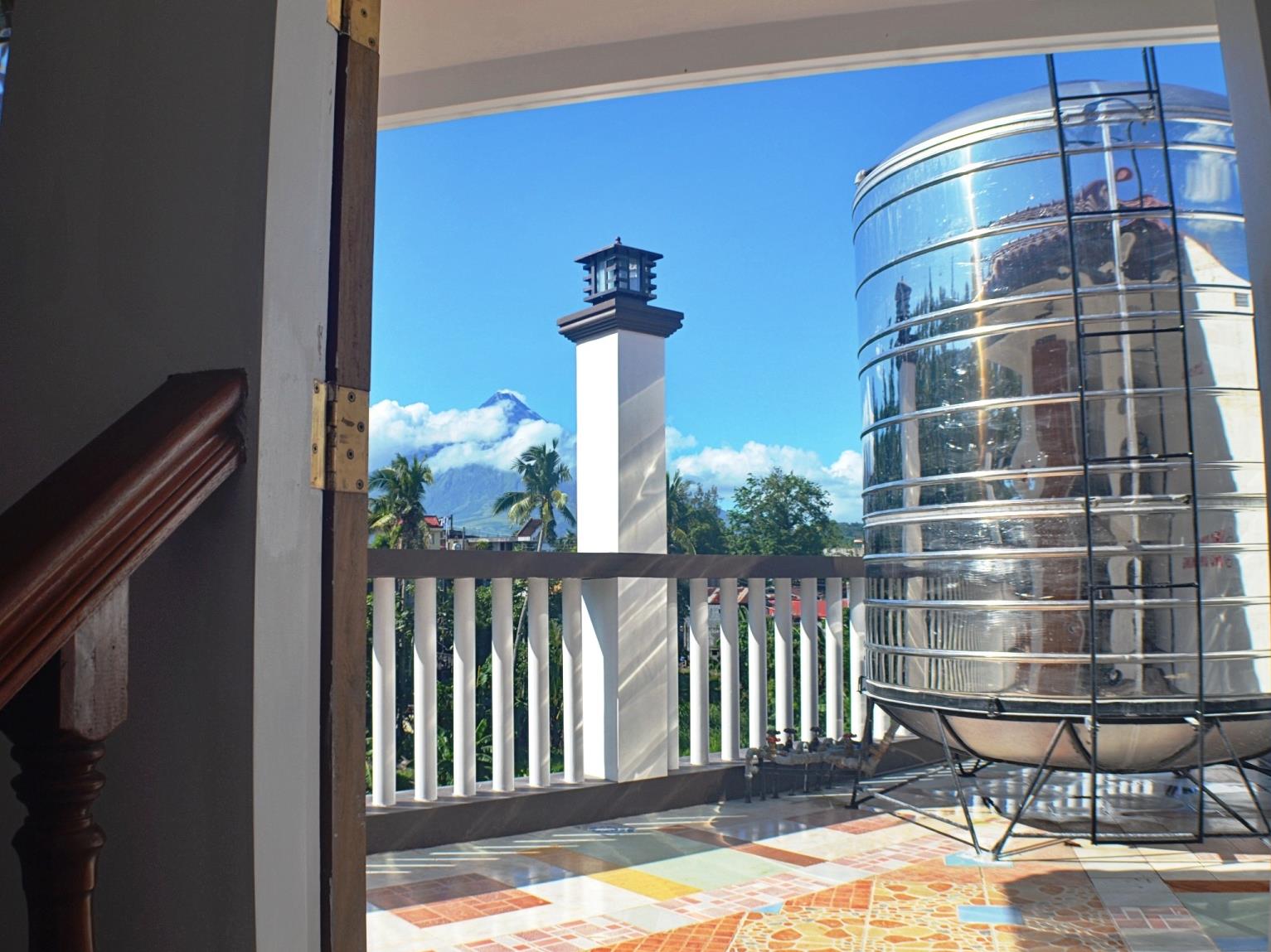 Mayon Backpackers Hostel