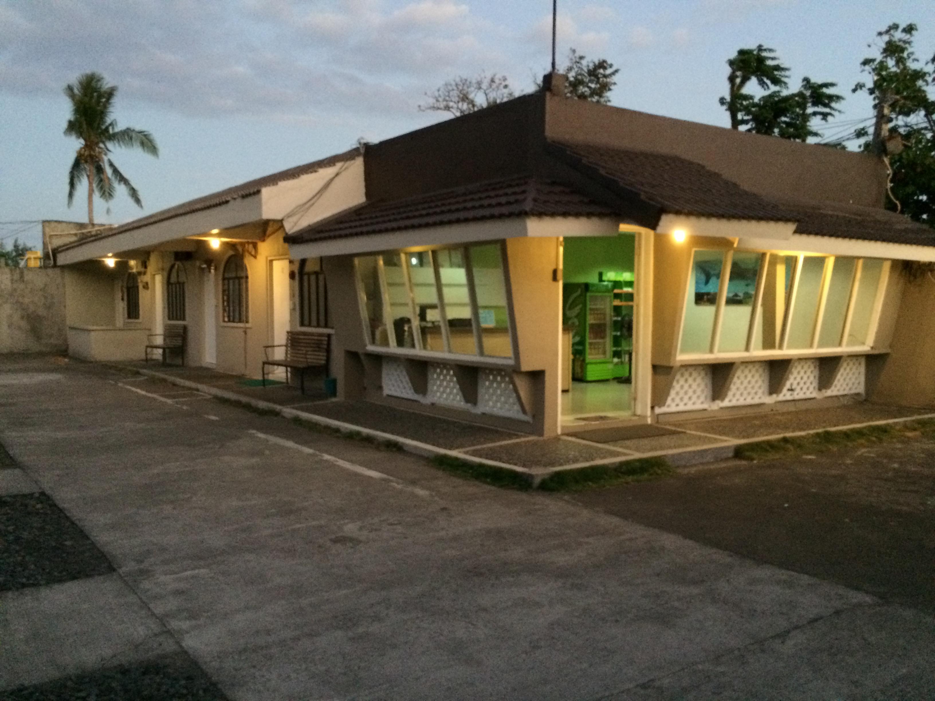 Night & Day Inn
