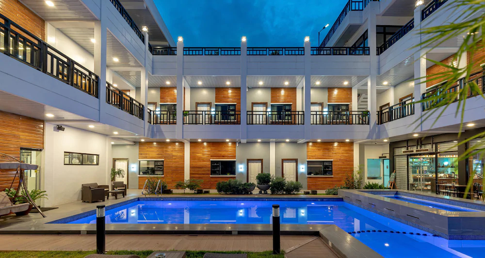 Elkanville Hotel by ZEN Rooms
