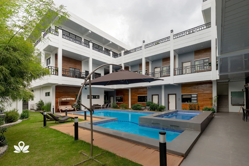 Elkanville Hotel by ZEN Rooms