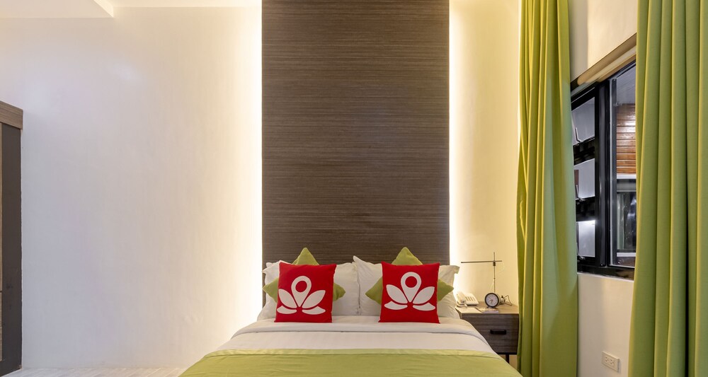 Elkanville Hotel by ZEN Rooms