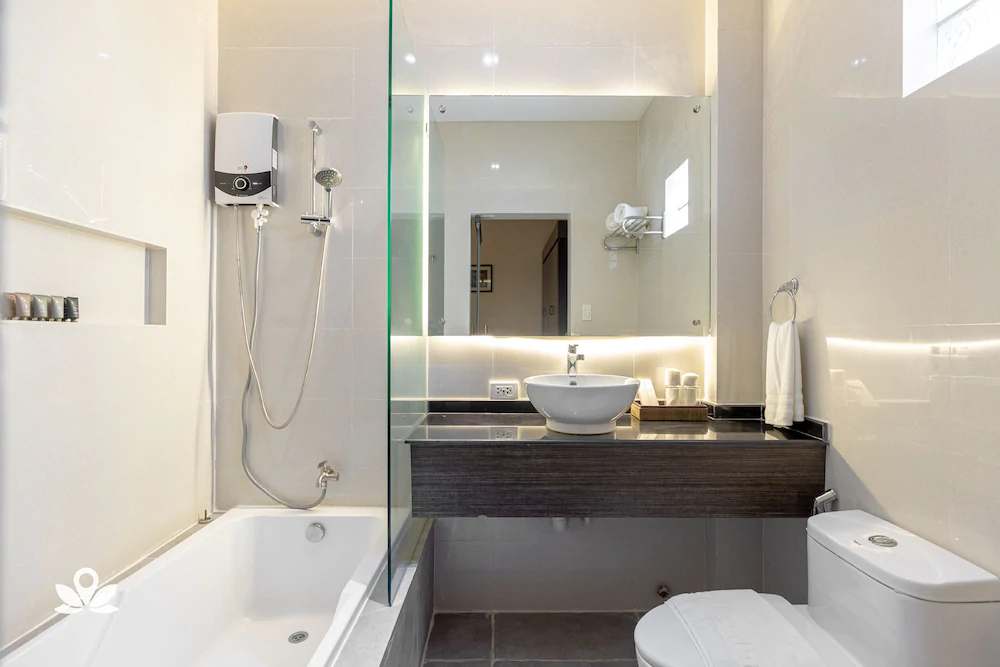 Elkanville Hotel by ZEN Rooms