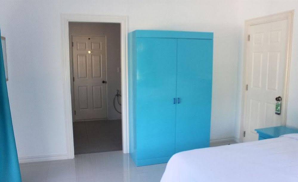 Bohol White House B&B