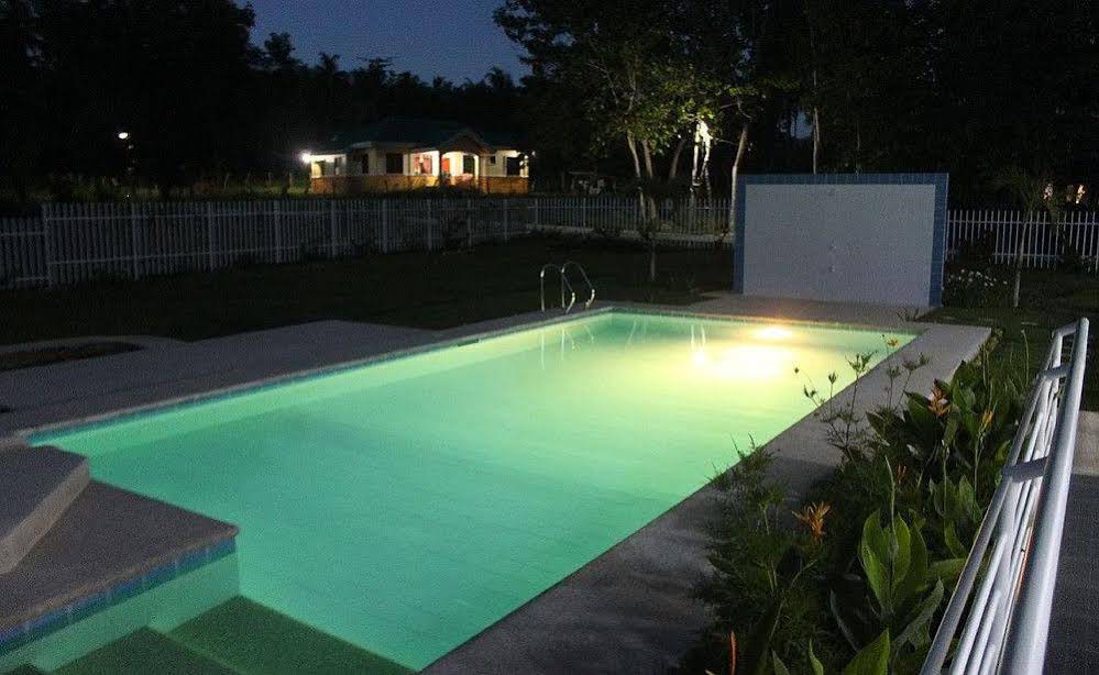 Bohol White House B&B