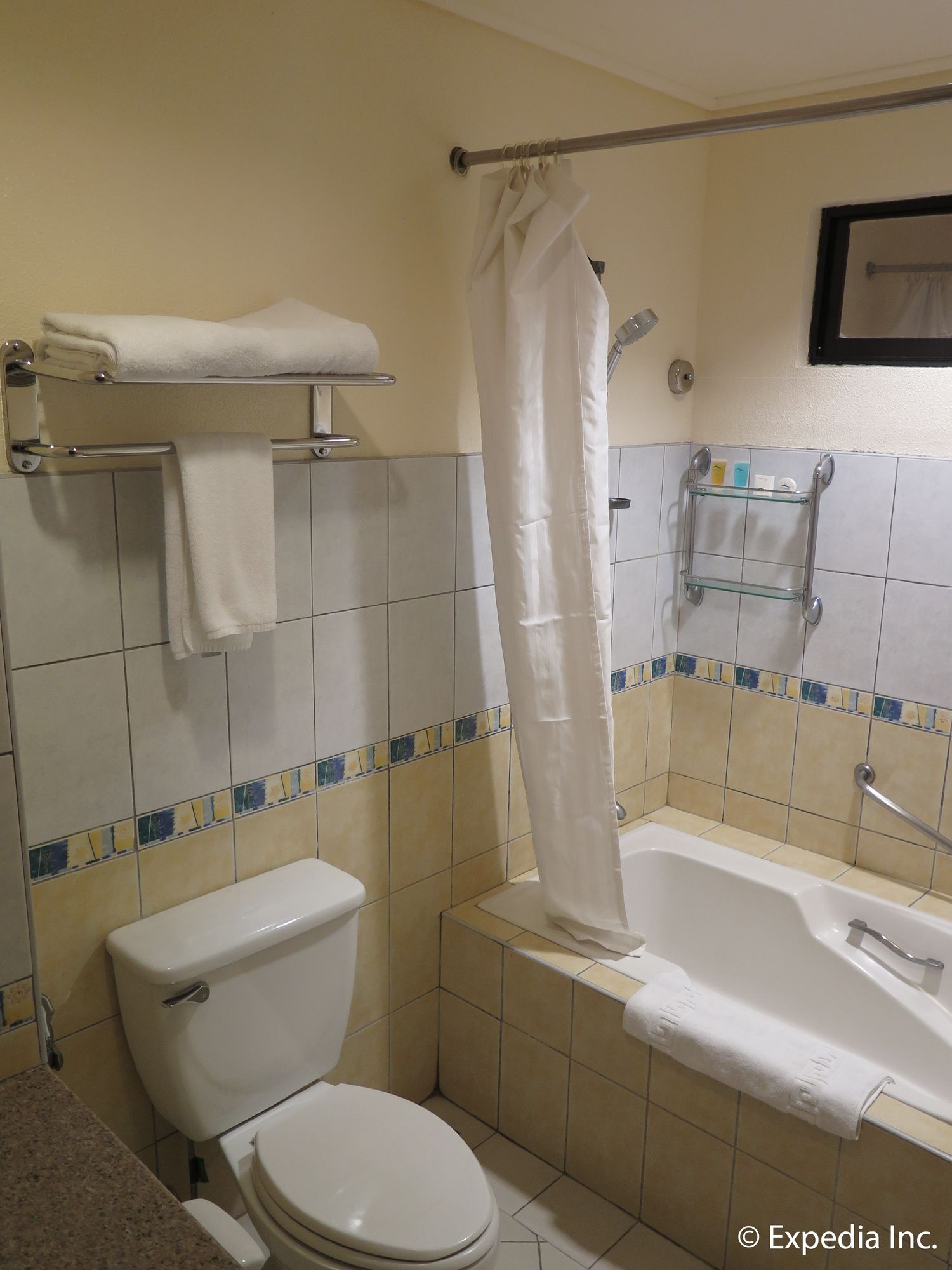 The Suites at Mount Malarayat