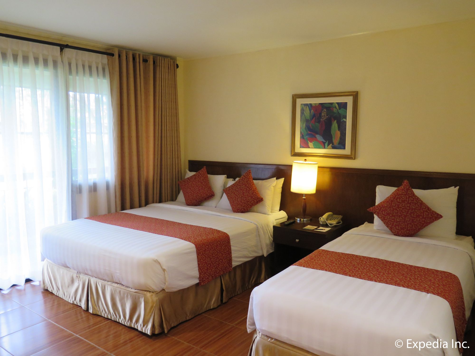 The Suites at Mount Malarayat