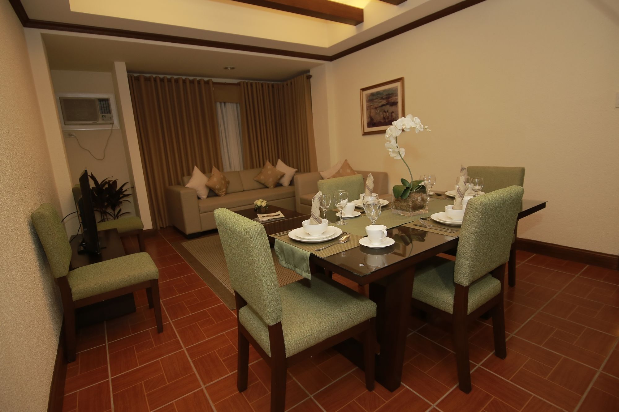 The Suites at Mount Malarayat
