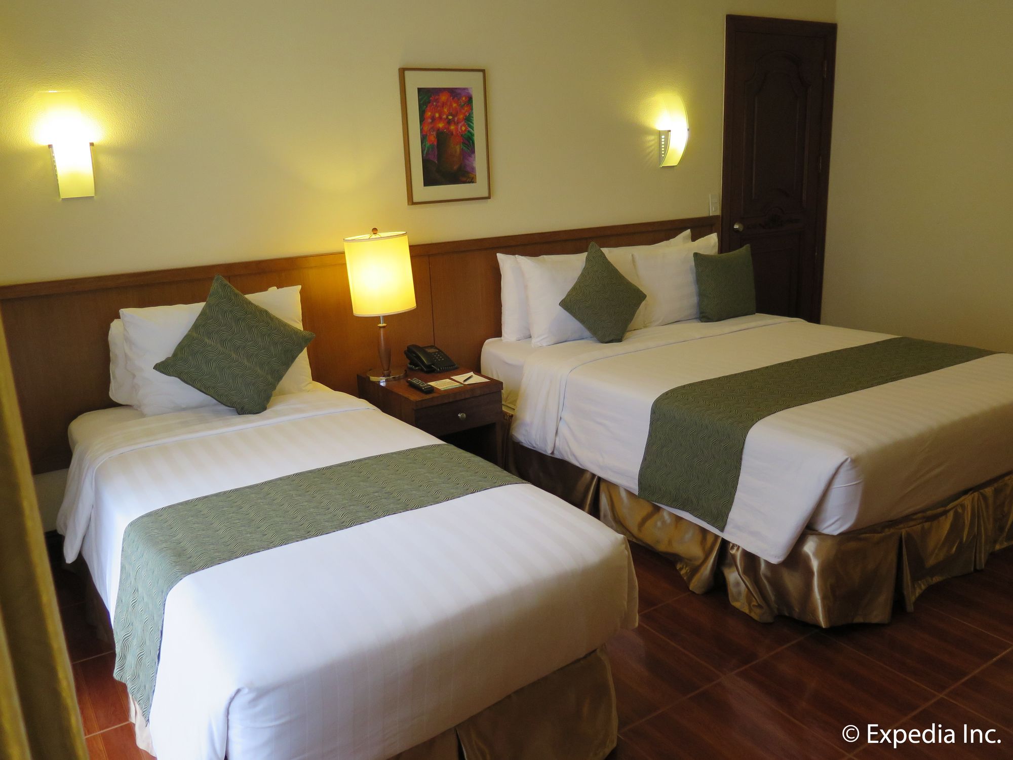 The Suites at Mount Malarayat