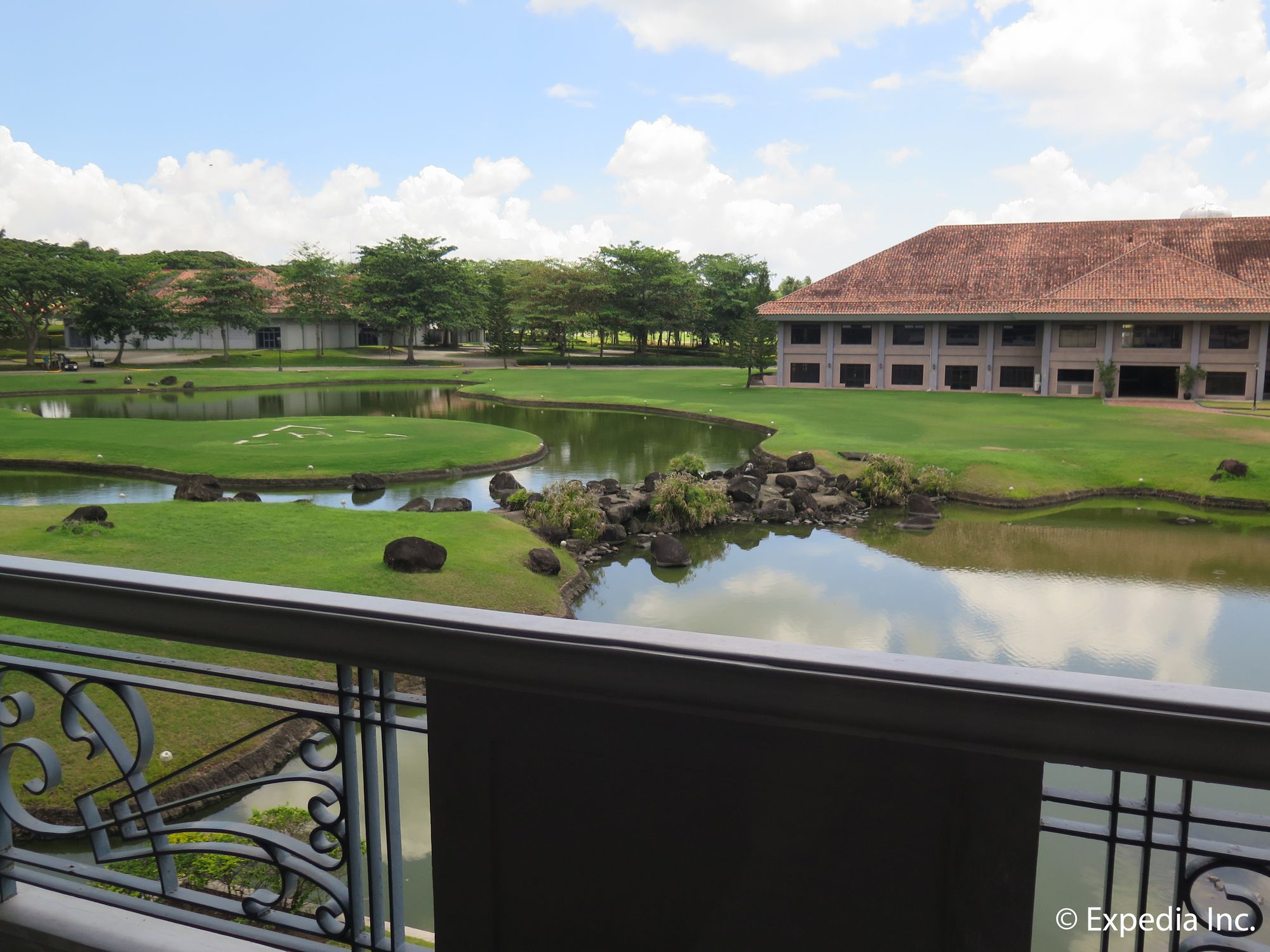 The Suites at Mount Malarayat