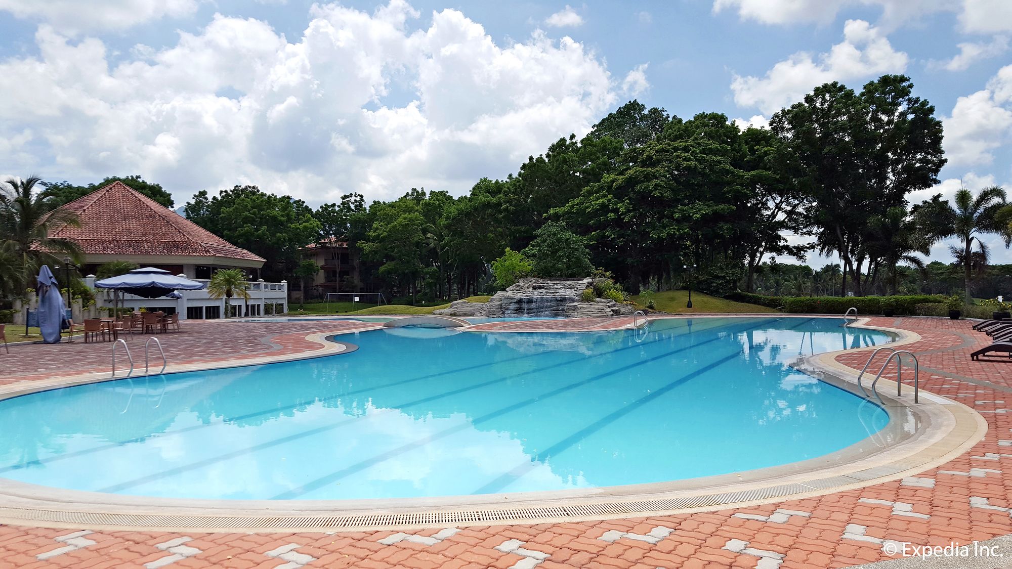 The Suites at Mount Malarayat