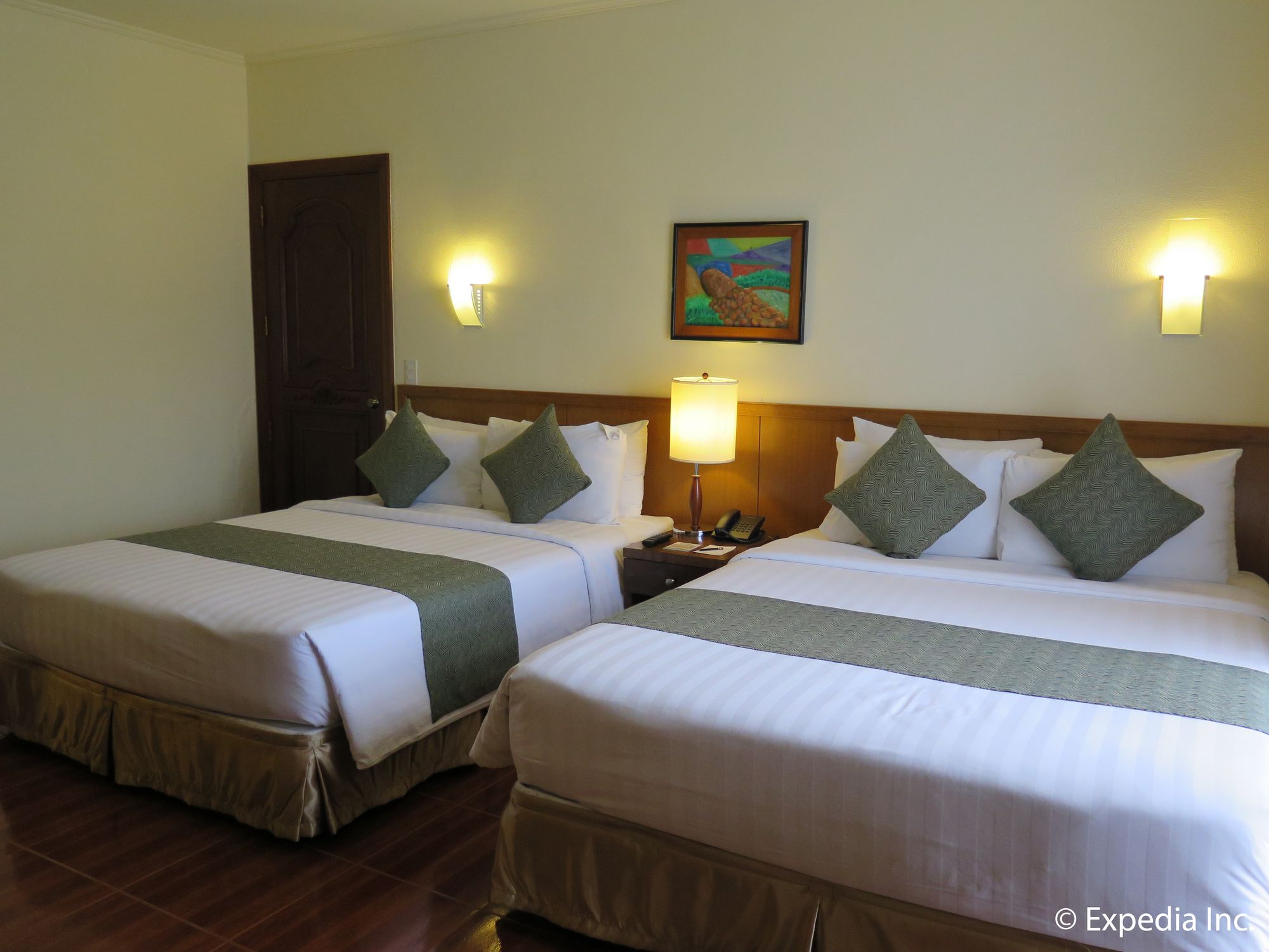 The Suites at Mount Malarayat