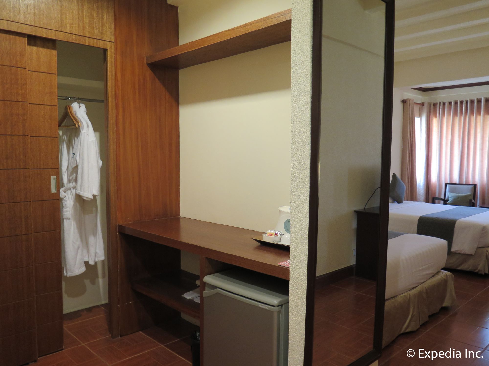 The Suites at Mount Malarayat