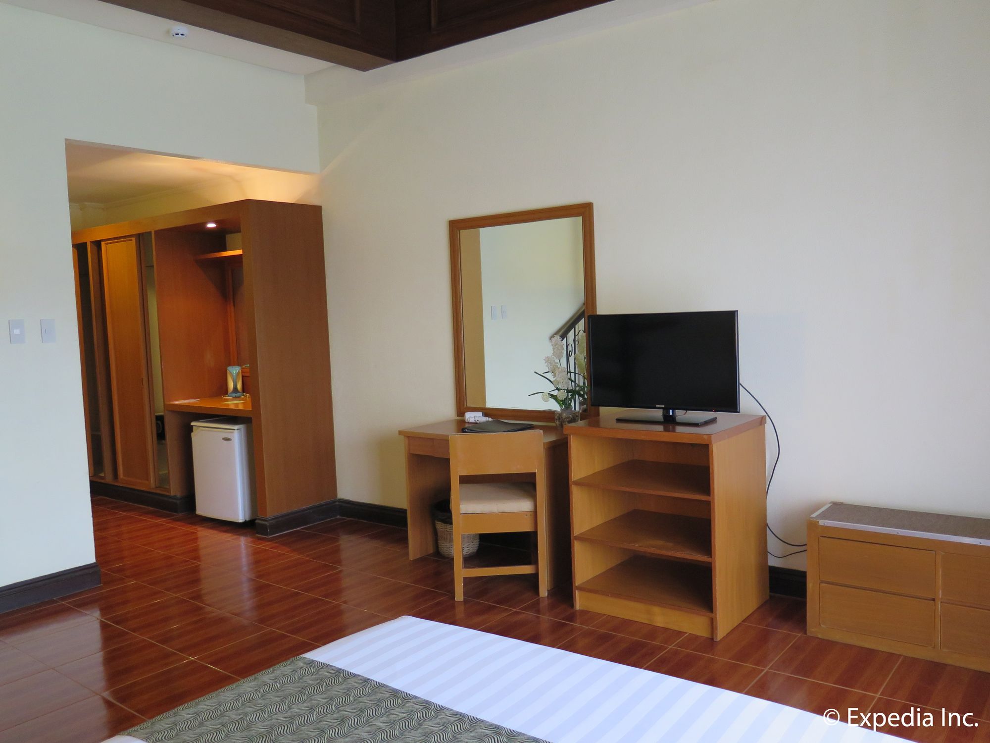 The Suites at Mount Malarayat