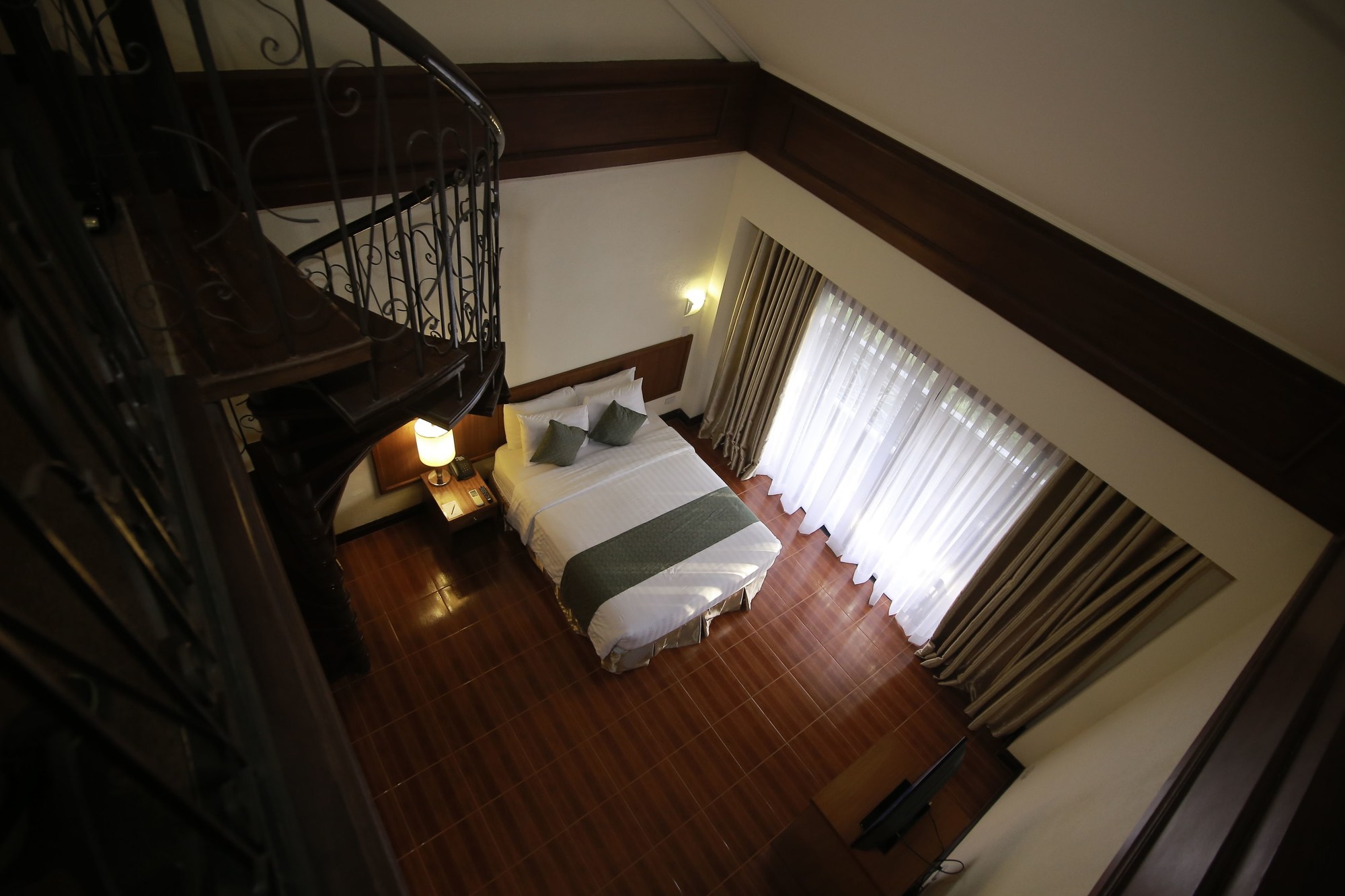 The Suites at Mount Malarayat