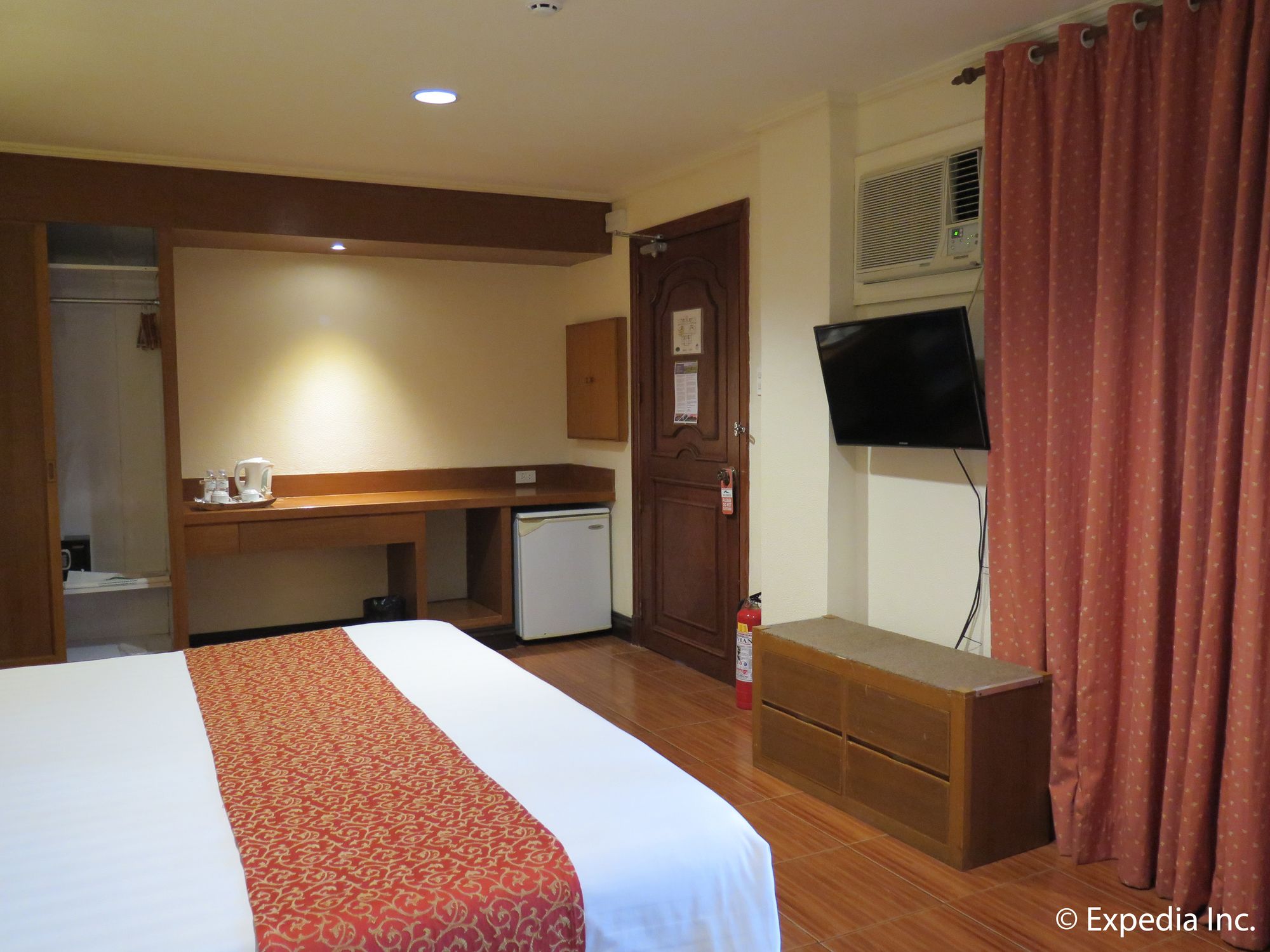 The Suites at Mount Malarayat