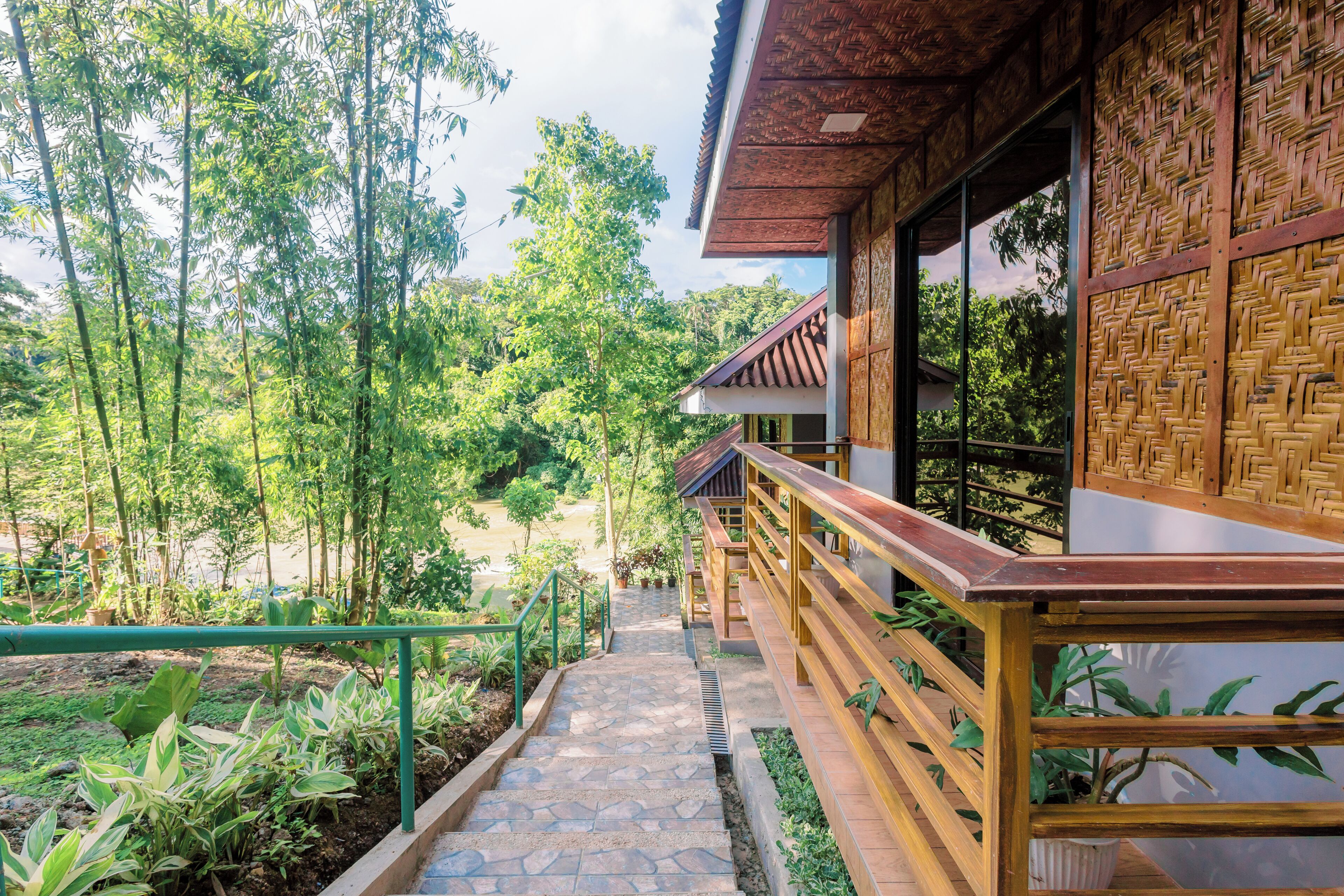 Busai Dream Falls Resort