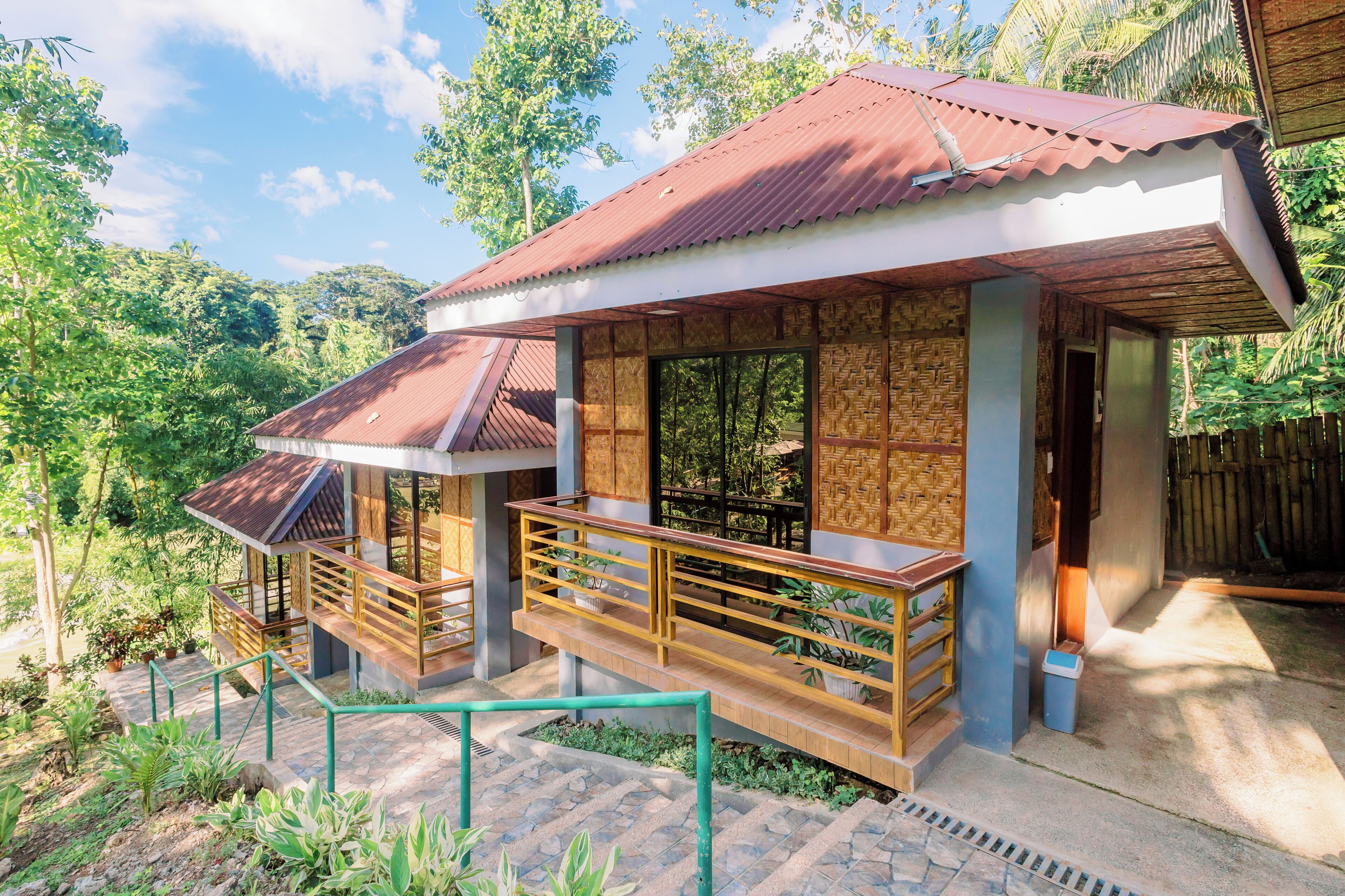 Busai Dream Falls Resort