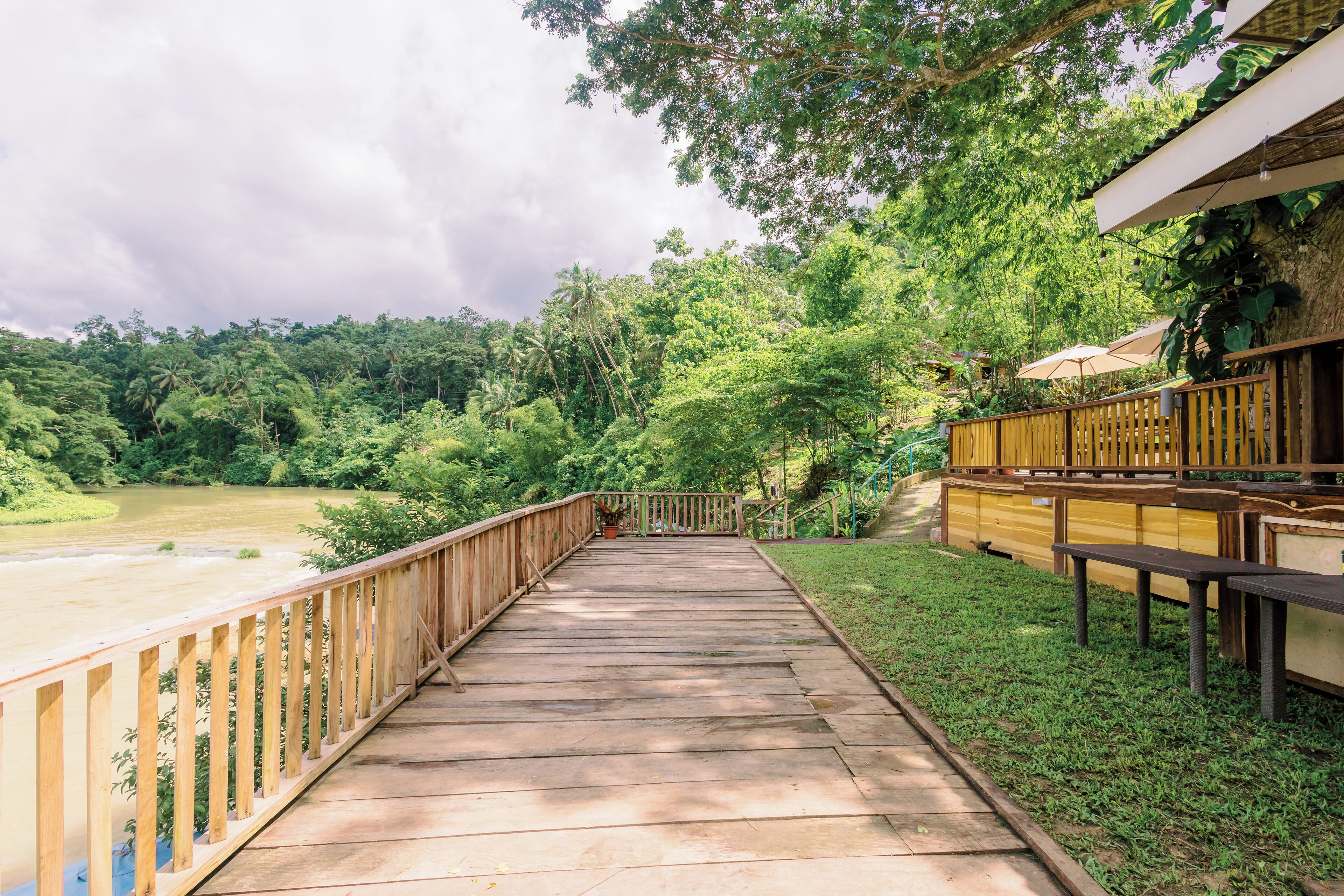 Busai Dream Falls Resort
