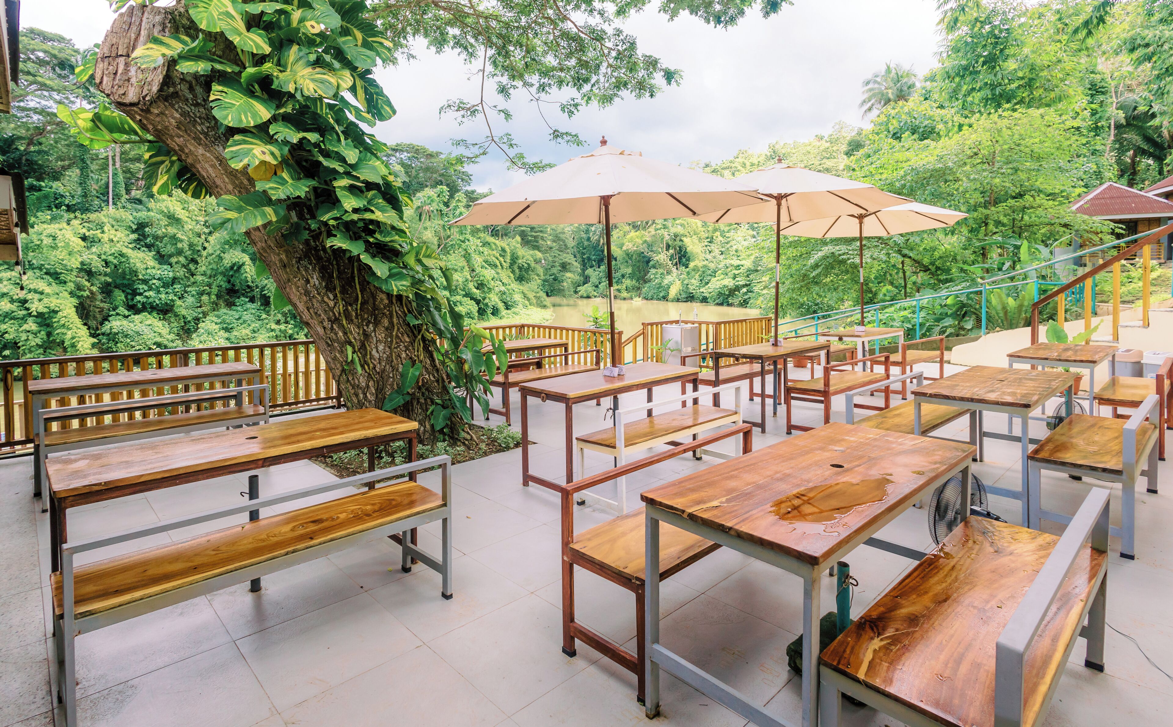 Busai Dream Falls Resort