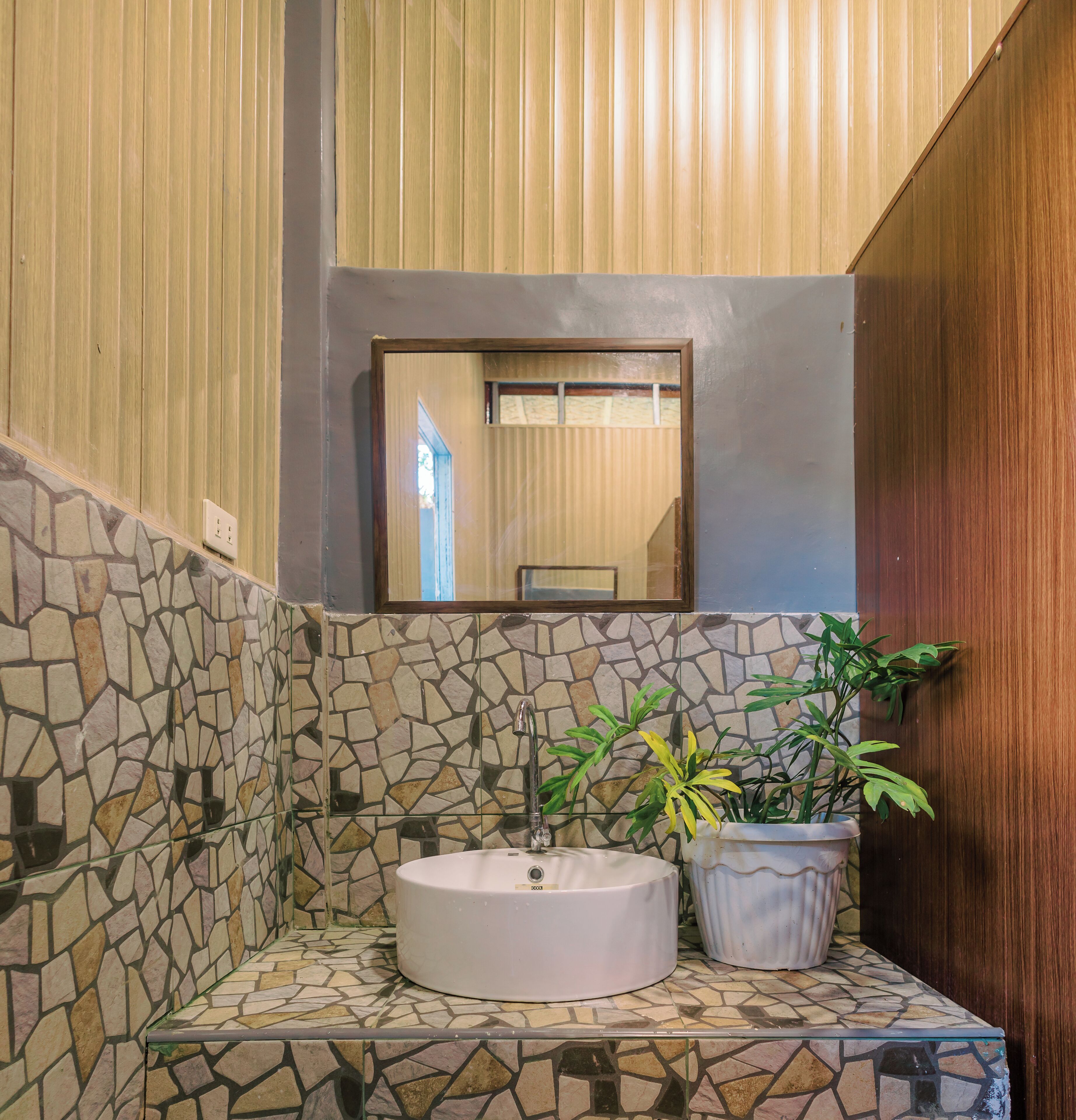 Busai Dream Falls Resort